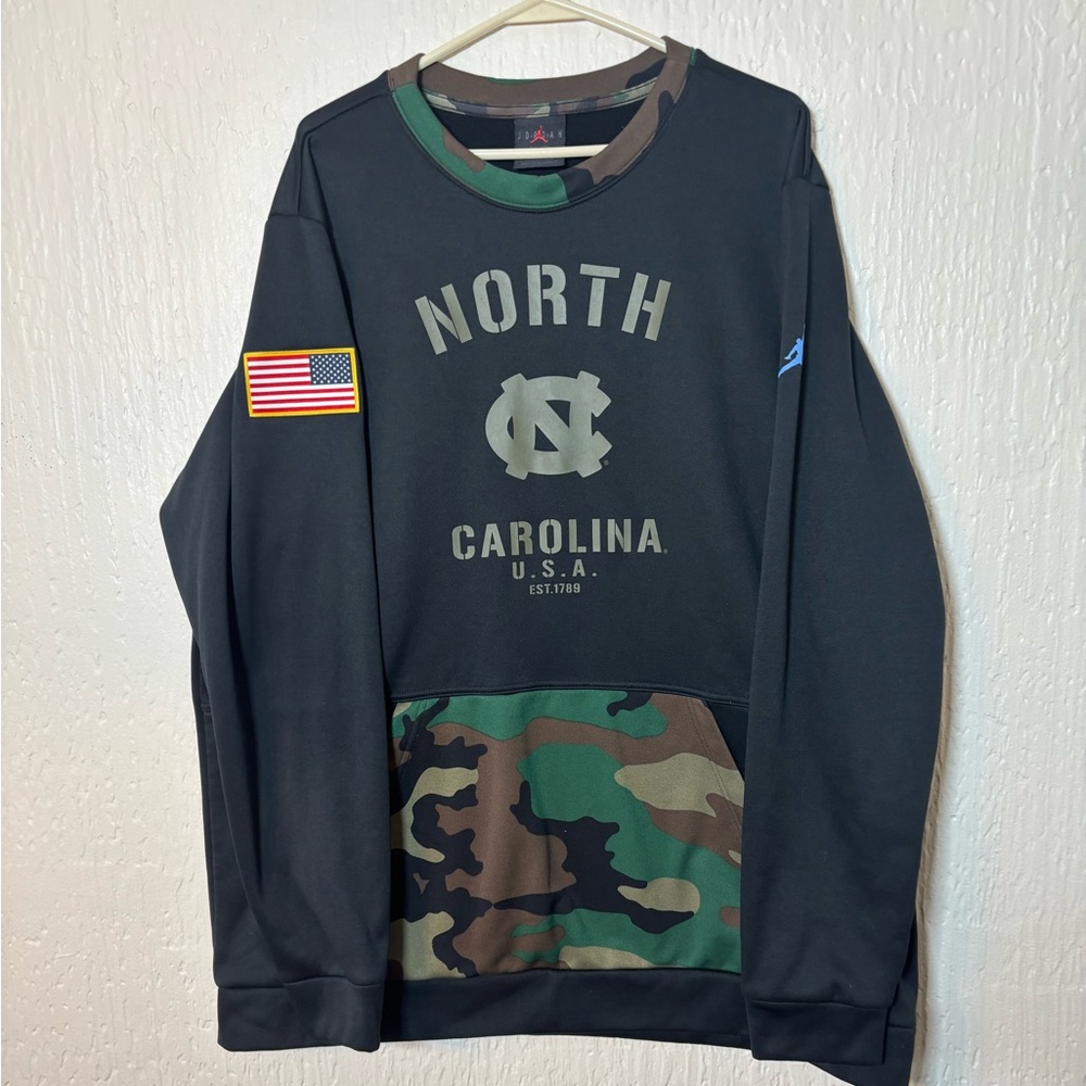 Nike Jordan North Carolina Tar Heels Military Appreciation Sweatshirt Size XXL